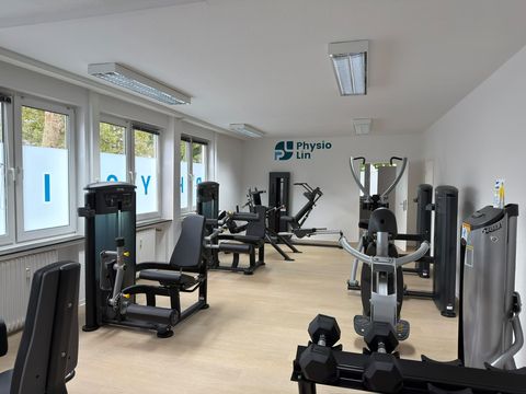 Trainingsbereich mit modernen Geräten